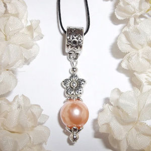 Peach Necklace Faux Pearl Flower Handmade NWT 5006
